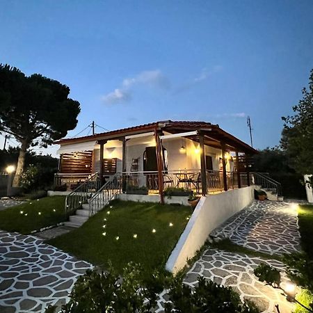 Anastasias Cottage ネア・イラクリア エクステリア 写真