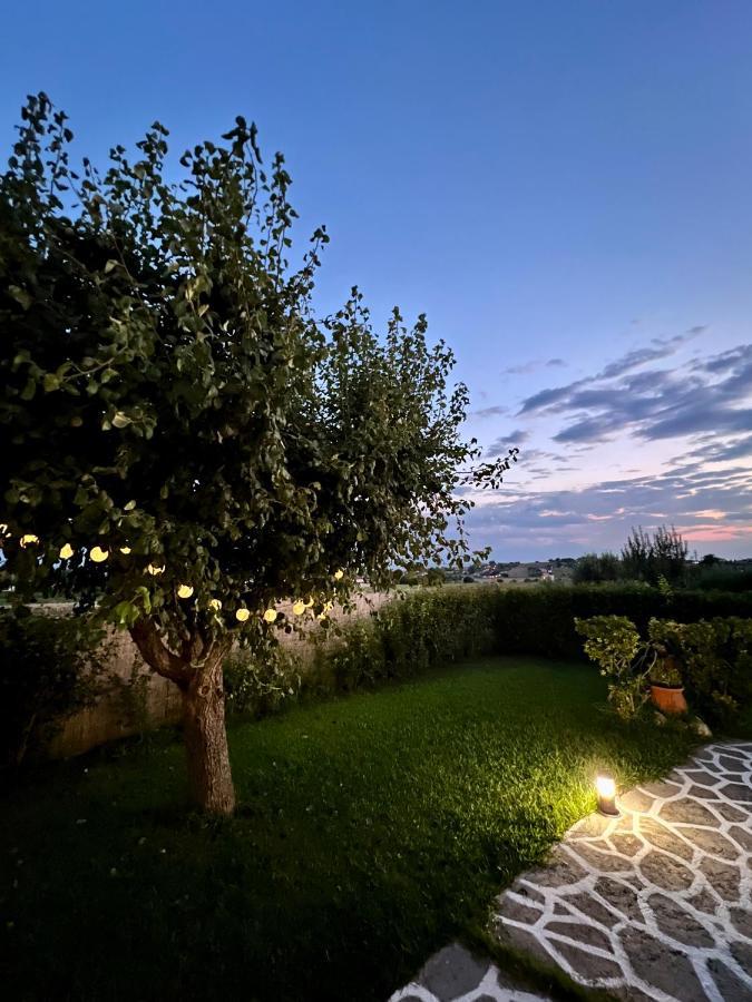 Anastasias Cottage ネア・イラクリア エクステリア 写真