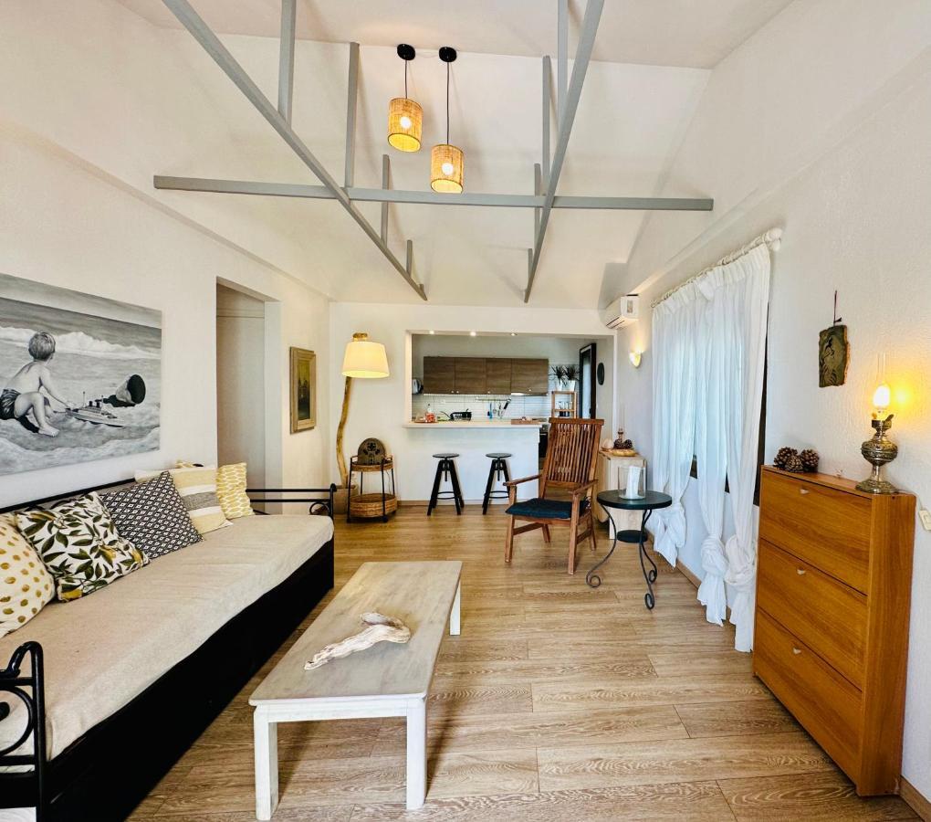 Anastasias Cottage ネア・イラクリア エクステリア 写真